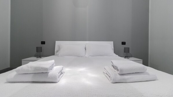 1 bedroom, premium bedding, iron/ironing board, free cots/infant beds - Italianway - Martinetti 21 (Milan)