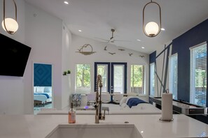 4 Schlafzimmer, Bügeleisen/Bügelbrett, kostenloses WLAN, Bettwäsche