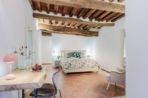 1 Schlafzimmer, Bügeleisen/Bügelbrett, Bettwäsche