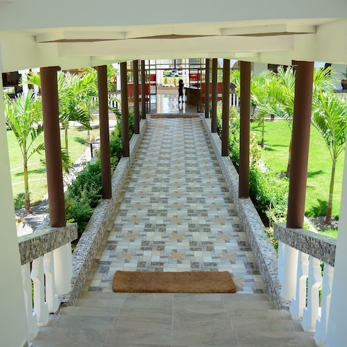 White Peacock Resort Mtwapa