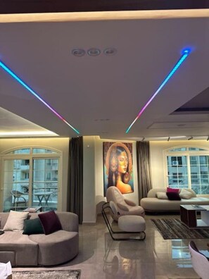 Living area - La Casa Luxurious Smart Home (Cairo)