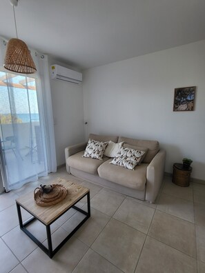 TV - Le Rêve Éveillé en Tout Compris (Linguizzetta)