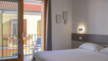 Deluxe Double or Twin Room | 1 bedroom, Egyptian cotton sheets, premium bedding, down comforters