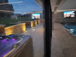 Interior - Private secluded apartment with pool, hot tub, sauna and steam room just for you (Warnham)