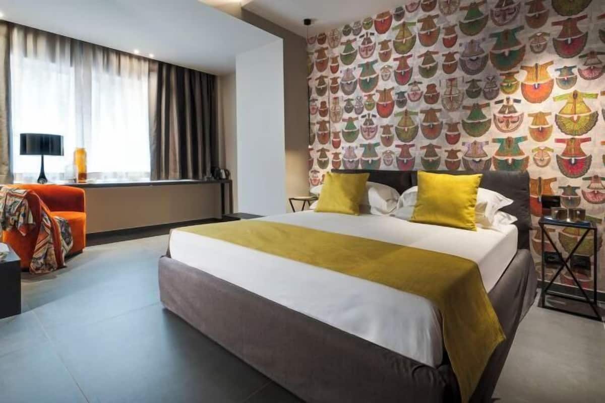 In-room safe, blackout curtains, iron/ironing board (on request)