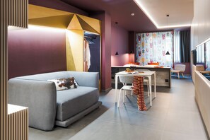 Junior Room | In-room safe, blackout curtains, iron/ironing board, free WiFi - Catania Smart Hotel (Catania)