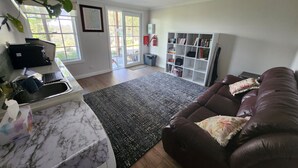 Interior - Scarlet Woods Chalets (Quinninup)