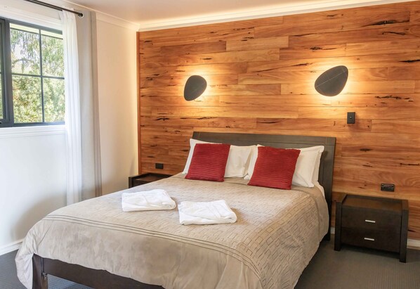 2 dormitoris, planxa i posts de planxar, wifi gratuïta i roba de llit 