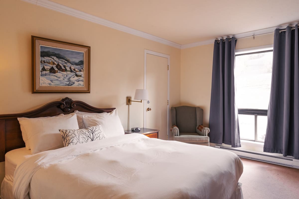 2 quartos, Wi-Fi de cortesia, roupa de cama