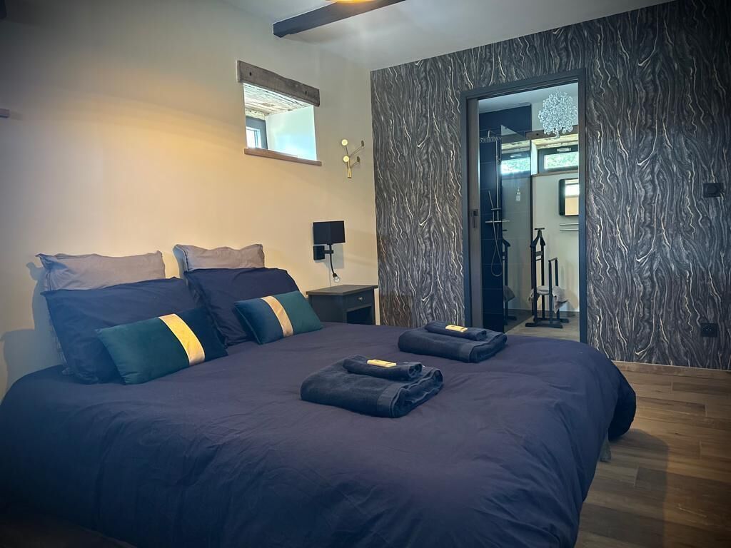 3 室のベッドルーム、アイロン / アイロン台、WiFi、ベッドシーツ