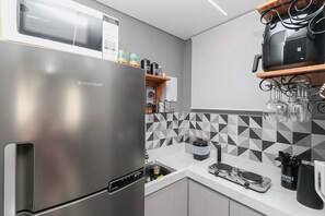 Apartment | Eigene Küche | Kühlschrank, Mikrowelle, Kochgeschirr/Geschirr/Besteck