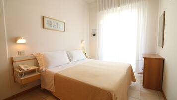 1 bedroom, in-room safe, free WiFi, wheelchair access