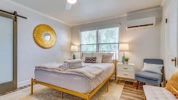 House (1 Bedroom) | Interior