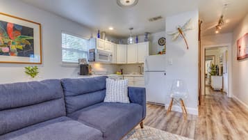 House (1 Bedroom) | Interior