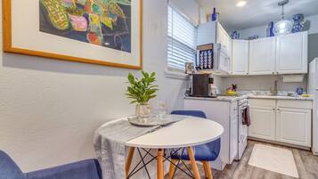 House (1 Bedroom) | Interior