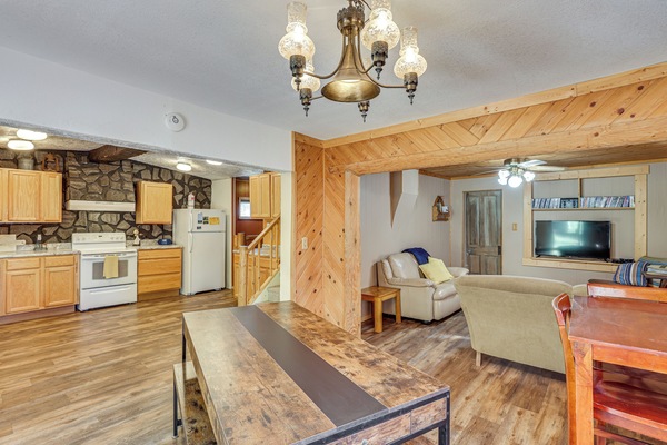 House (2 Bedrooms) | Interior