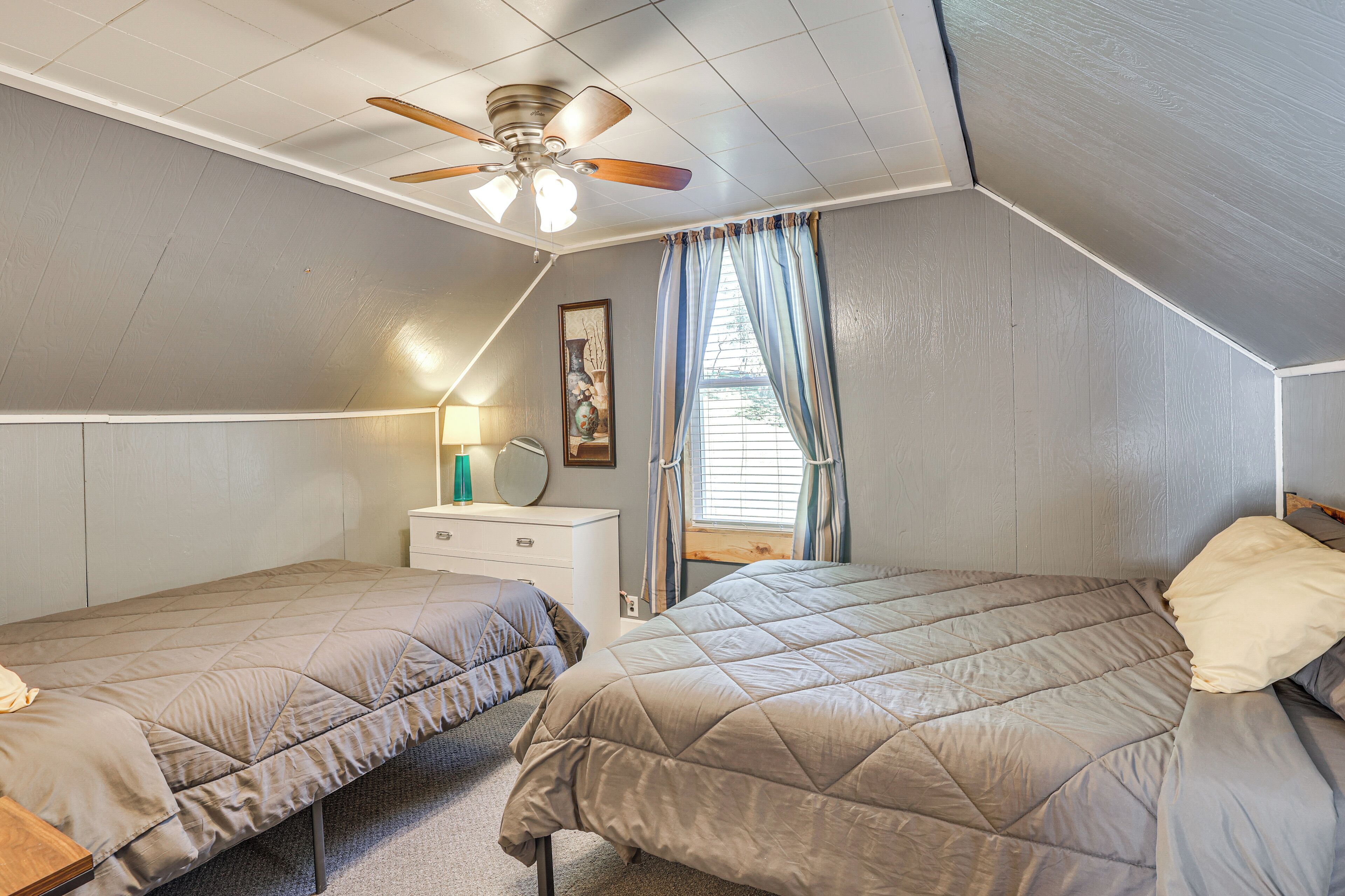 House (2 Bedrooms) | Interior