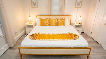 5 bedrooms, desk, iron/ironing board, free WiFi