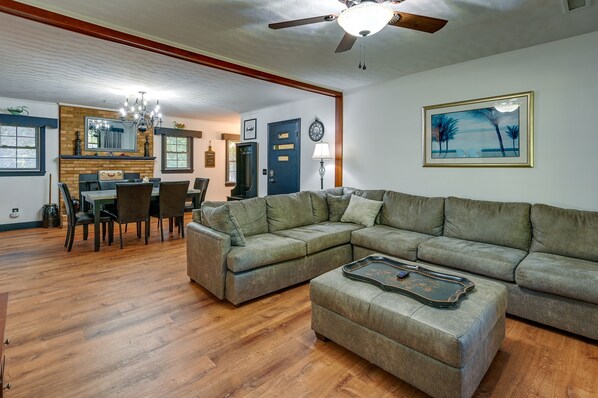 Relax and dine in comfort with a spacious sofa and dining table for four.