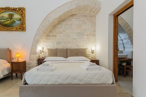 Habitación cuádruple superior | Ropa de cama de alta calidad, wifi gratis, ropa de cama