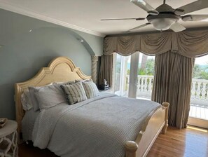 6 bedrooms, iron/ironing board, travel cot, free WiFi