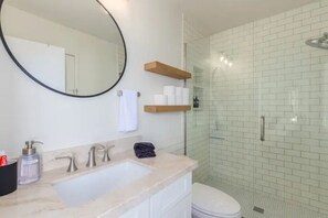 Bathroom - The Promenade (Scottsdale)