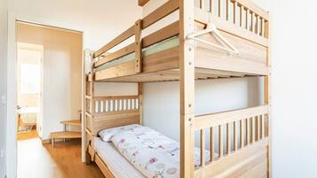 2 bedrooms, free WiFi, bed sheets
