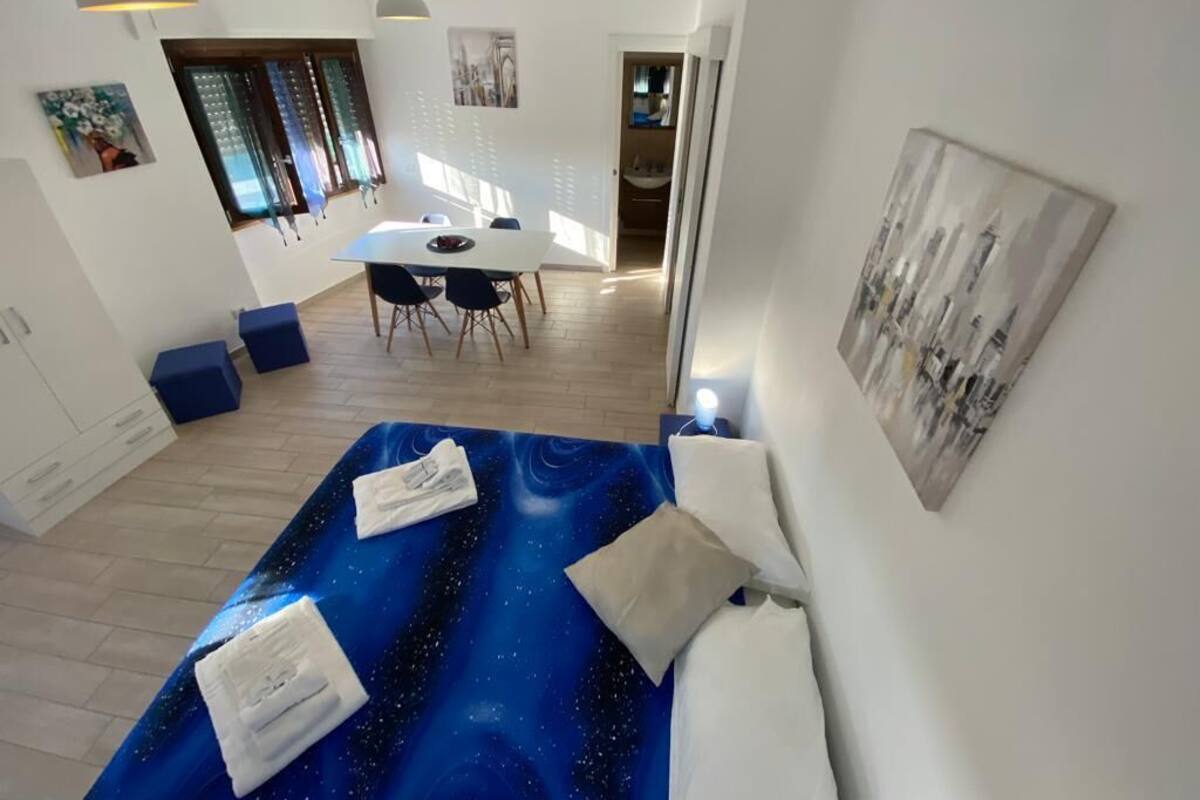 Zefiro | Oppholdsområde | En 37-tommers LED-TV med digitale kanaler