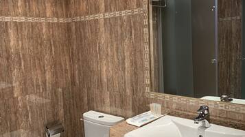 Chambre Deluxe Double ou avec lits jumeaux | Salle de bain