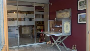 Pintu masuk properti