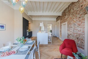 2 bedrooms - Casa Pino in Lucca With 2 Bedrooms and 2 Bathrooms (Lucca)