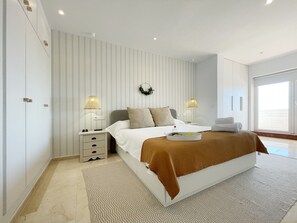 4 Schlafzimmer, Bügeleisen/Bügelbrett, kostenloses WLAN, Bettwäsche