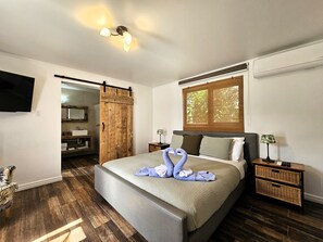 3 soverom, safe på rommet, skrivebord og strykejern/-brett