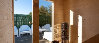 HOUSE Serenity: with Sauna & Jacuzzi