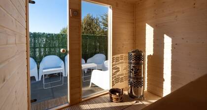 HOUSE Serenity: with Sauna & Jacuzzi