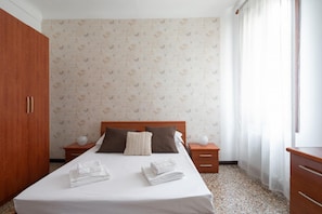 Apartment | 2 bedrooms - Venice Grand Canal Style Apt 2 - Locz (Venice)