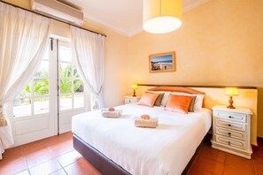 4 habitaciones, tabla de planchar con plancha y wifi gratis