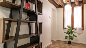 Ảnh chưa phân loại, 3 trong số 25 ảnh, nút