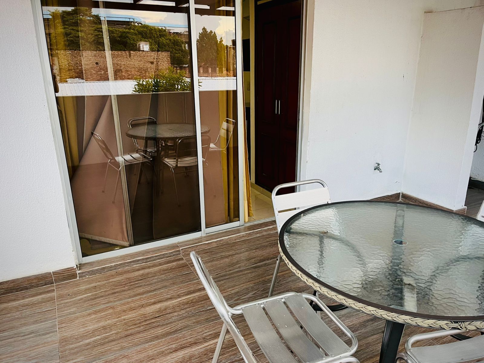 Habitación estándar | Minibar, escritorio, wifi gratis y ropa de cama 