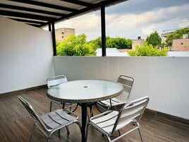 Standard Room | Minibar, desk, free WiFi, bed sheets