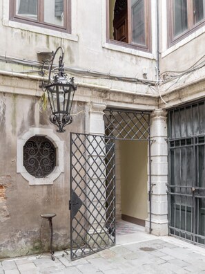 2 bedrooms - Tintoretto Style 13 by Wonderful Italy (Venice)