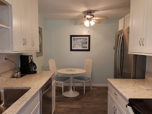 Paper towels - Endless Beach #B (Virginia Beach)