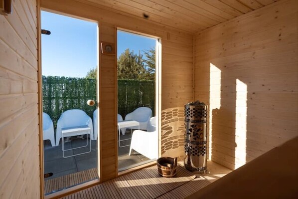 Interior - Serenity B: with Sauna & Jacuzzi (Žilinský kraj)