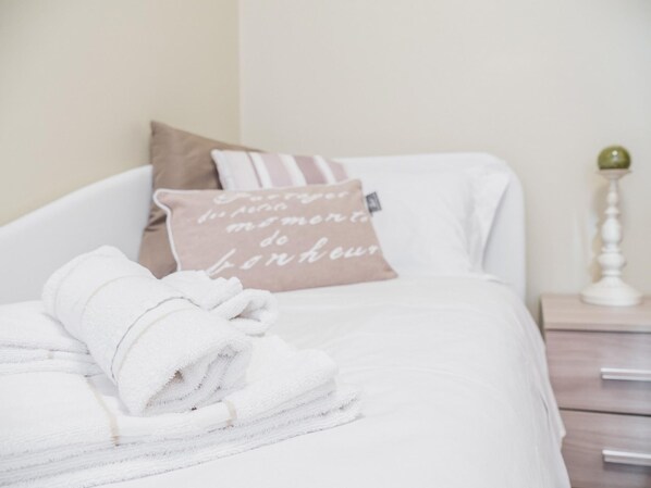 2 bedrooms