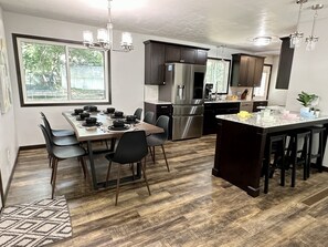 Dining - Cozy Modern Spa ~ Family Fun meets Serene Luxury (Sioux Falls)