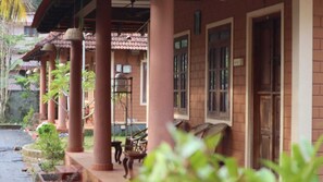Property grounds - Dazzle Dew Memories -Standard Room 1 (Alappuzha)