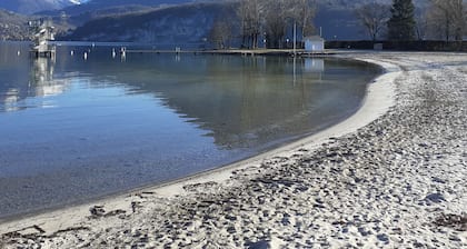 Grande Maison Familiale Avec Jardin à 200m du lac et Plage