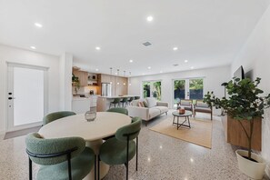Interior - Minimalist Luxury in Historic WPB-Great Location Near Town, Beach, Sites! (West Palm Beach)