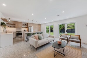 Interior - New! Luxury Home in Old Northwood, West Palm Beach - Close to Beach-Town-Sites! (West Palm Beach)