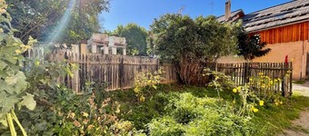 Large family nest with garden